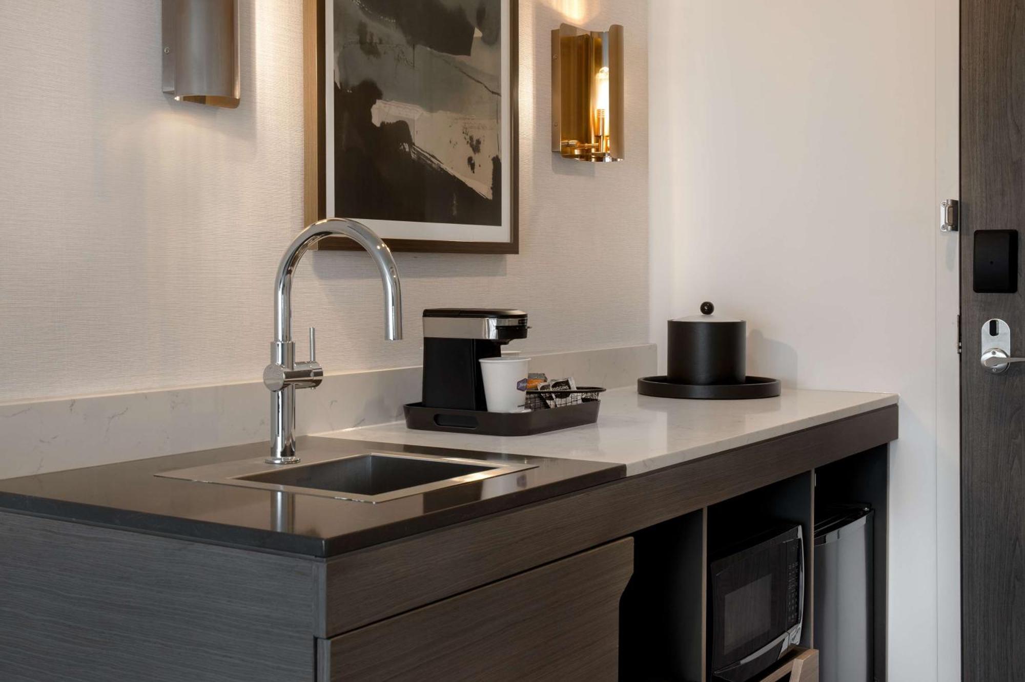 Hampton Inn By Hilton Winnipeg Downtown Eksteriør bilde
