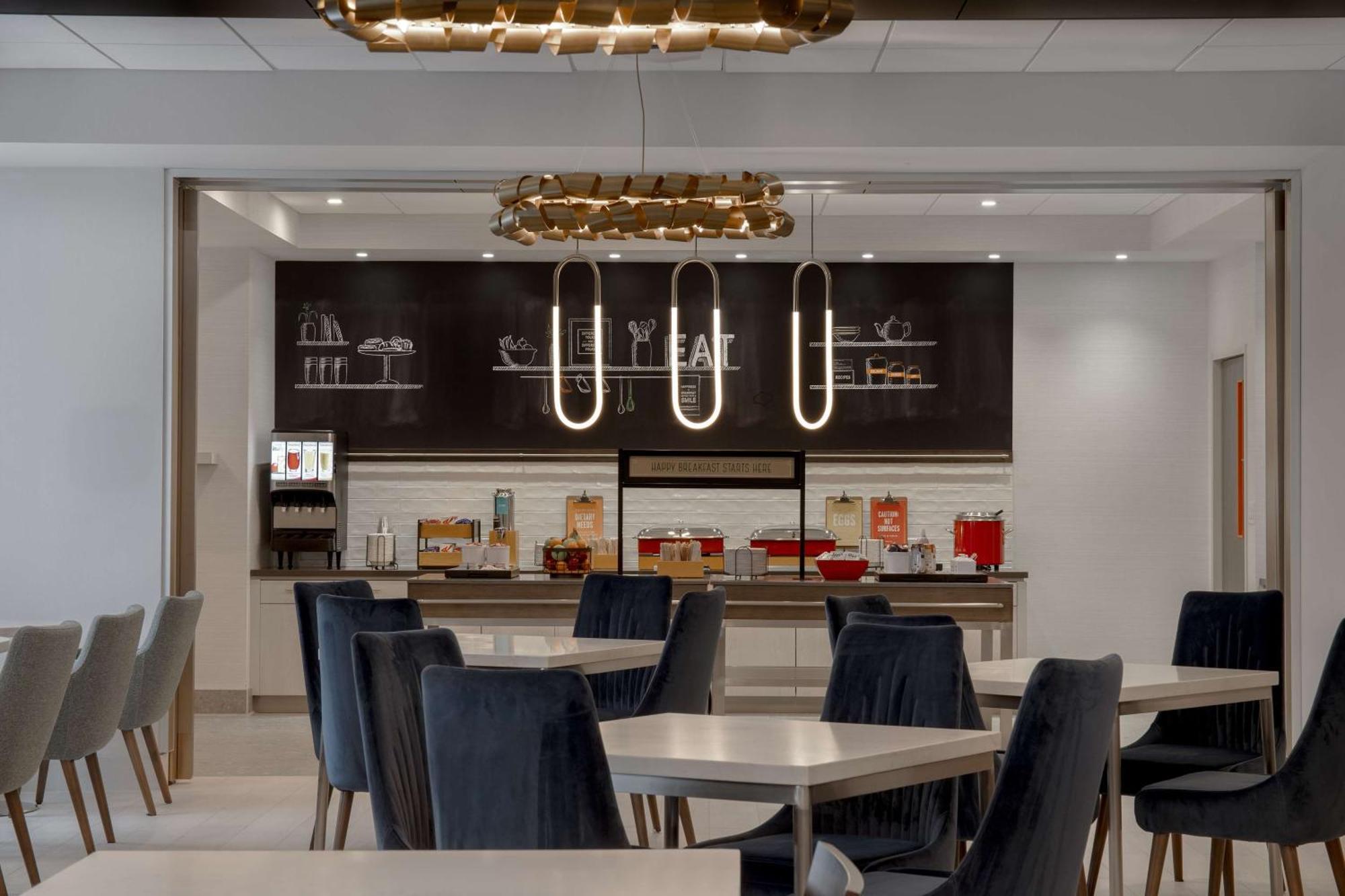 Hampton Inn By Hilton Winnipeg Downtown Eksteriør bilde
